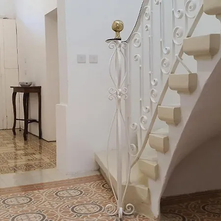 Dar Tan-nanniet - House Of Character With Private Pool