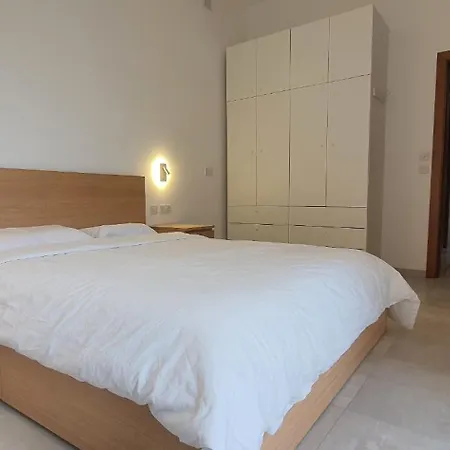 Dar Tan-nanniet - House Of Character With Private Pool Żejtun