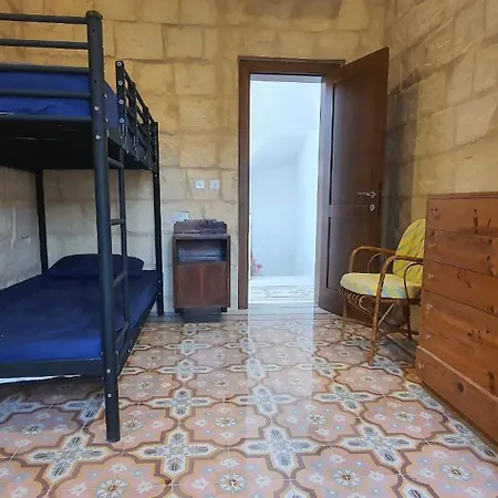 Dar Tan-nanniet - House Of Character With Private Pool