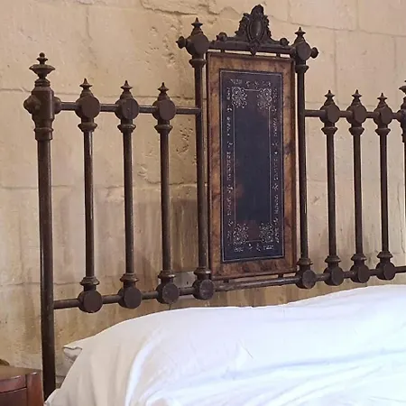 Dar Tan-nanniet - House Of Character With Private Pool *