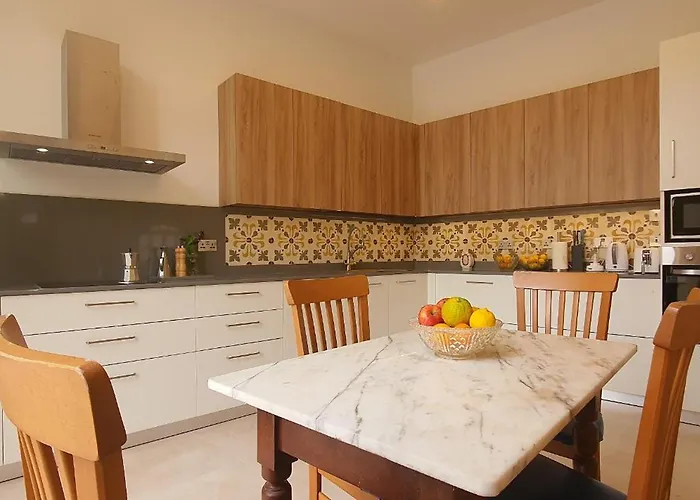 Case de vacanță Dar Tan-nanniet - House Of Character With Private Pool Żejtun