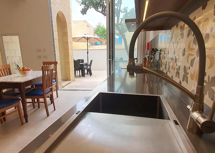 Dar Tan-nanniet - House Of Character With Private Pool *