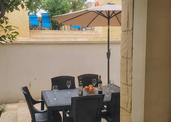 Dar Tan-nanniet - House Of Character With Private Pool *